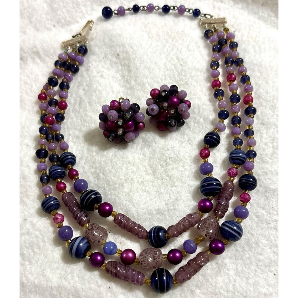 Vintage Japan 3 Strand Art Glass Bead Necklace Clip Earrings Set Purple Pink